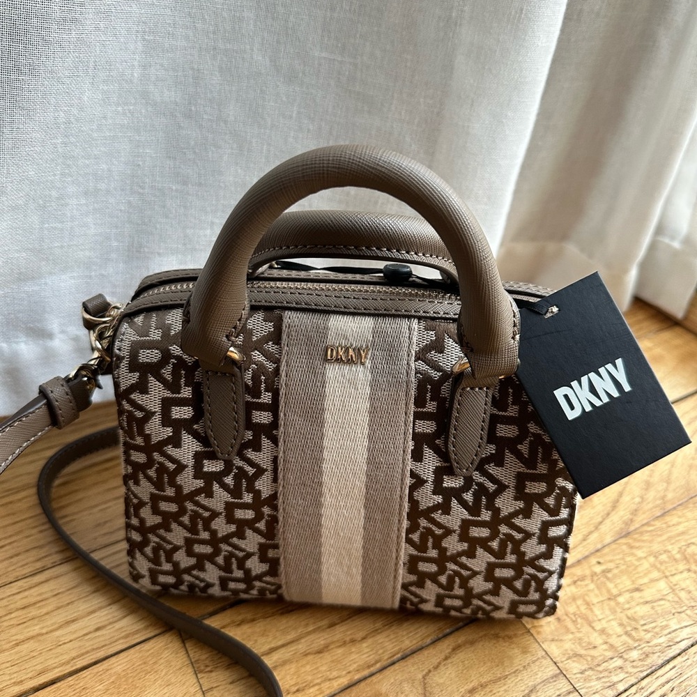 DKNY- Bryant park small duffle bag purse - brand new!
